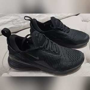 Nike 270s youth size 5.5 black